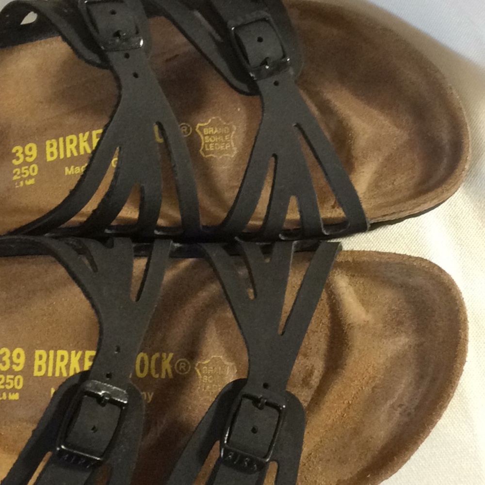Birkenstock black EUC double strap sandals size 9